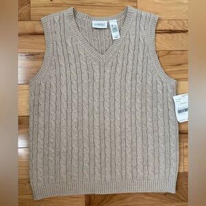 NWT Lizgolf Women’s Tan Vest Sz Small